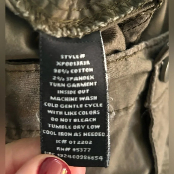 Social Standard by Sanctuary Womens Army Green Utility Cargo Crop Pant Sz Medium - Picture 3 of 8